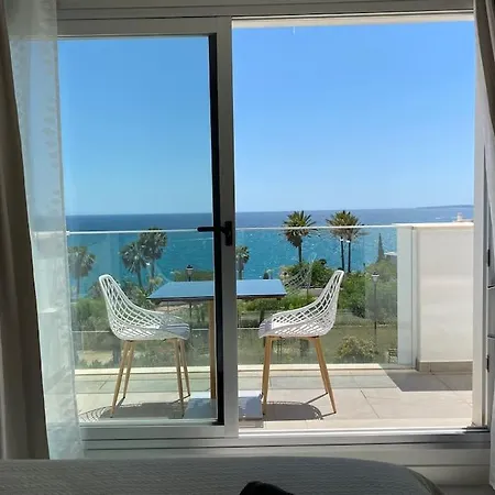 Διαμέρισμα Deluxe Sea View With A Swimming Pool